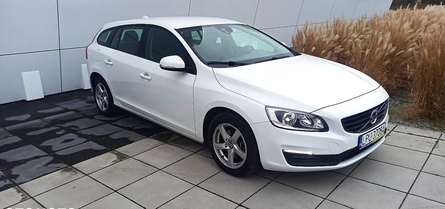 Volvo V60 cena 39900 przebieg: 270000, rok produkcji 2017 z Świebodzin małe 277
